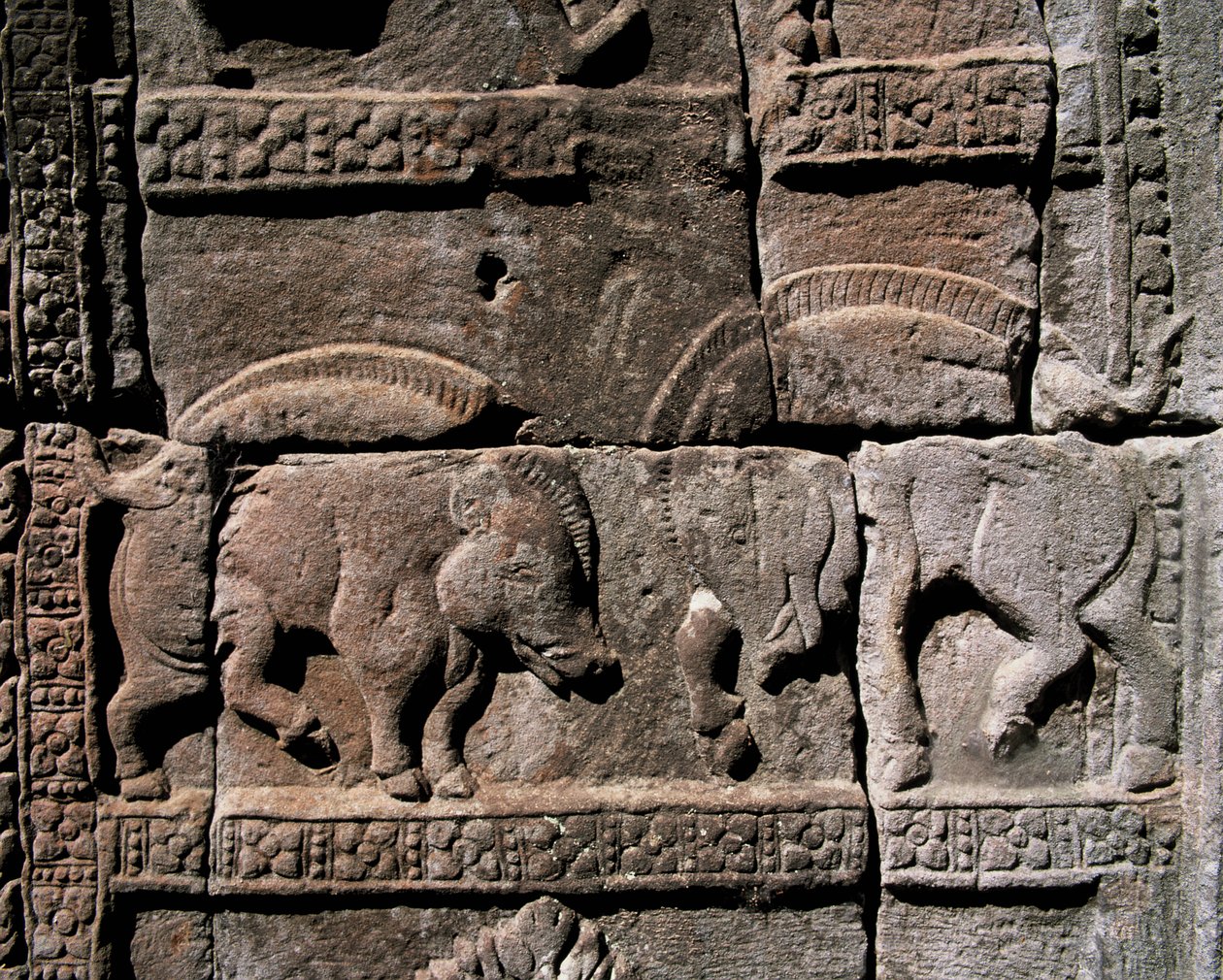 Escultura en piedra de Cambodian School