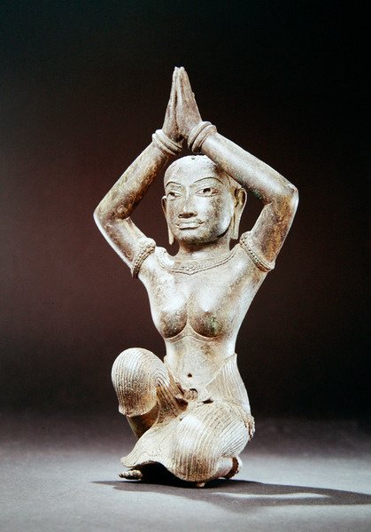 Mujer arrodillada, segunda mitad del siglo XI de Cambodian