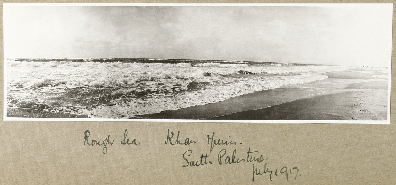 Mar agitado, Khan Yunis, julio de 1917 de Capt. Arthur Rhodes