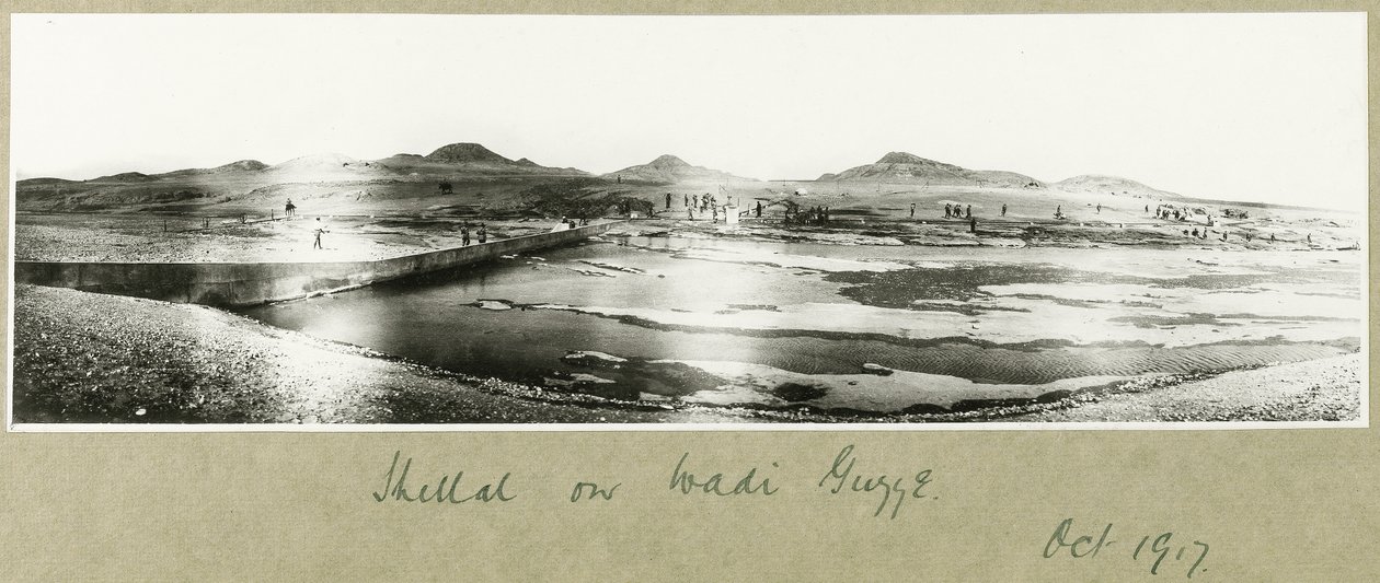 Shellal en el Wadi Guzzeh, octubre 1917 de Capt. Arthur Rhodes