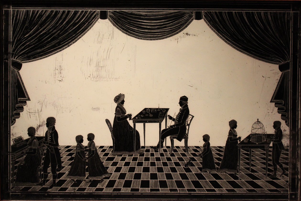 Una familia jugando y haciendo música en casa de Carl Rothe