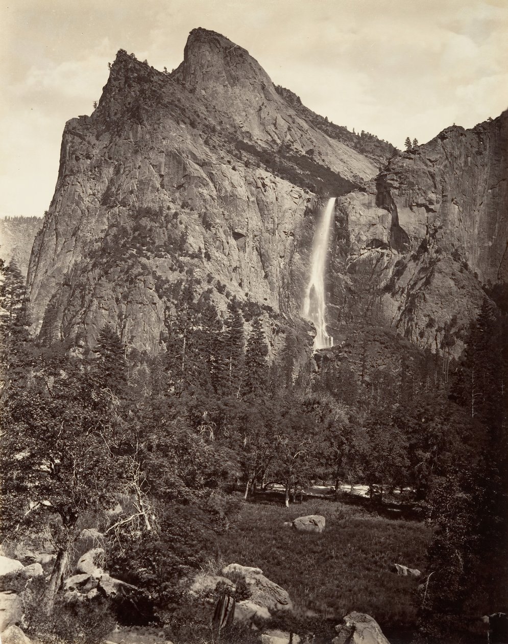 Cascada Bridal Veil, 940 pies, Yosemite de Carleton E. Watkins.
