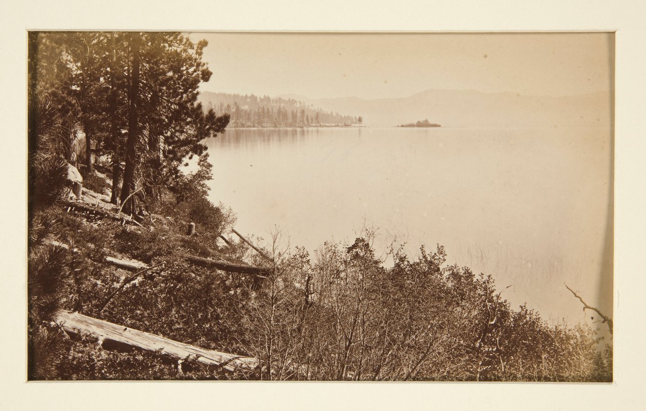Cuatro escenas de ferrocarril y cuatro vistas del lago Tahoe: Lake Tahoe de Artist Rocks de Carleton E. Watkins