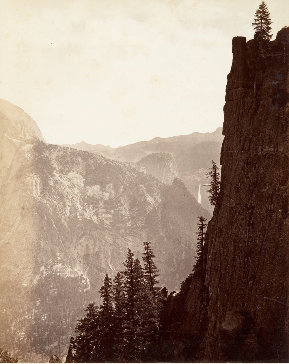 Vista general de Yosemite de Carleton E. Watkins.