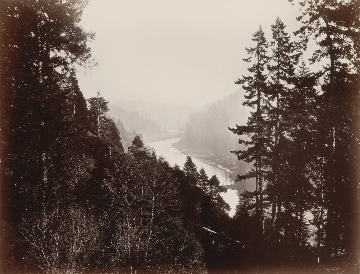 Gran río, desde la Rancherie, Mendocino, California de Carleton Emmons Watkins