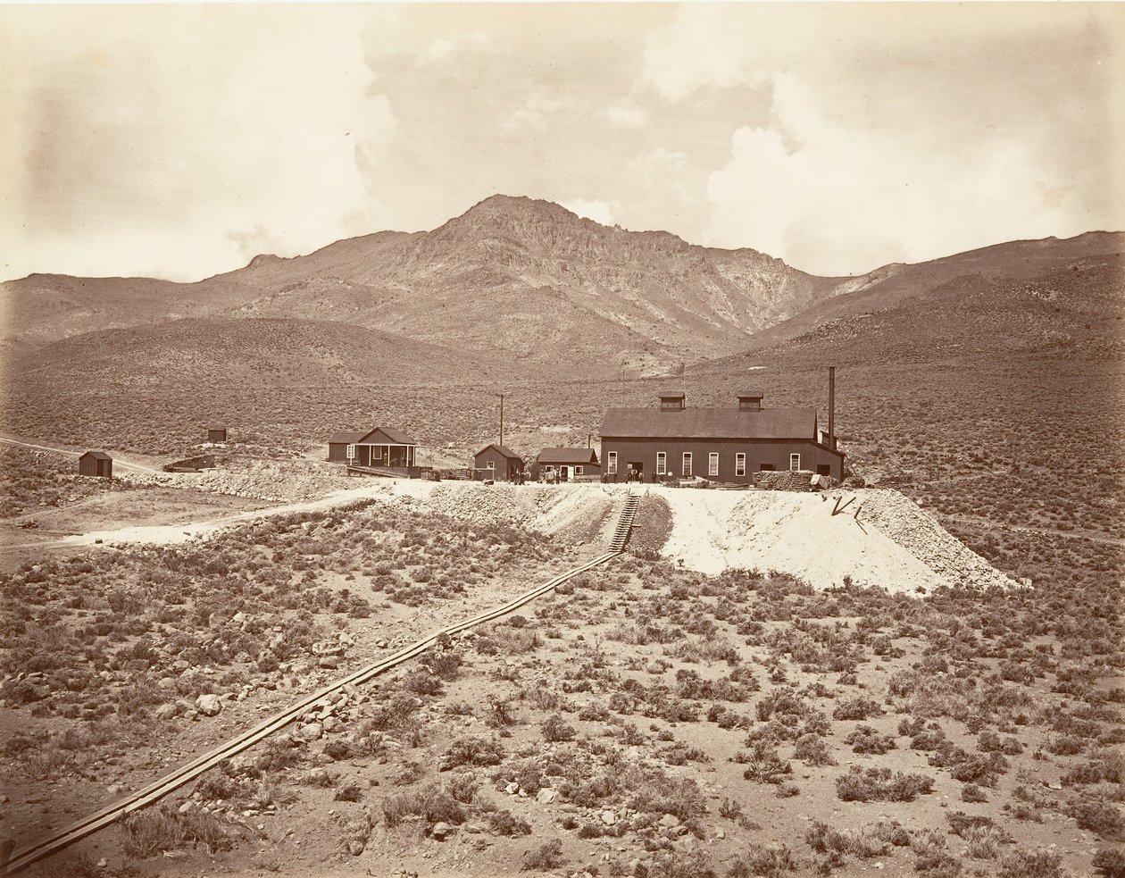 Edificios del Túnel Sutro, 1875, impreso ca. 1876 de Carleton Emmons Watkins