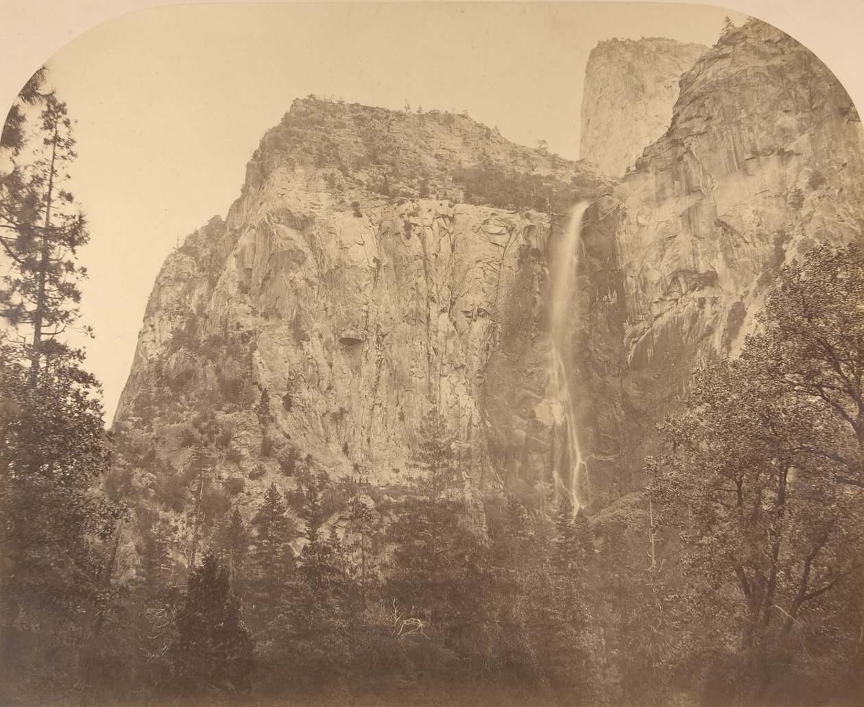 Pohono, Velo de Novia, 900 pies, Yosemite, 1861 de Carleton Emmons Watkins