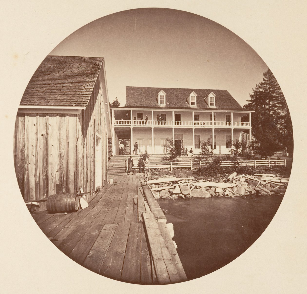Hotel Warm Springs Lake Tahoe, ca. 1878 de Carleton Emmons Watkins