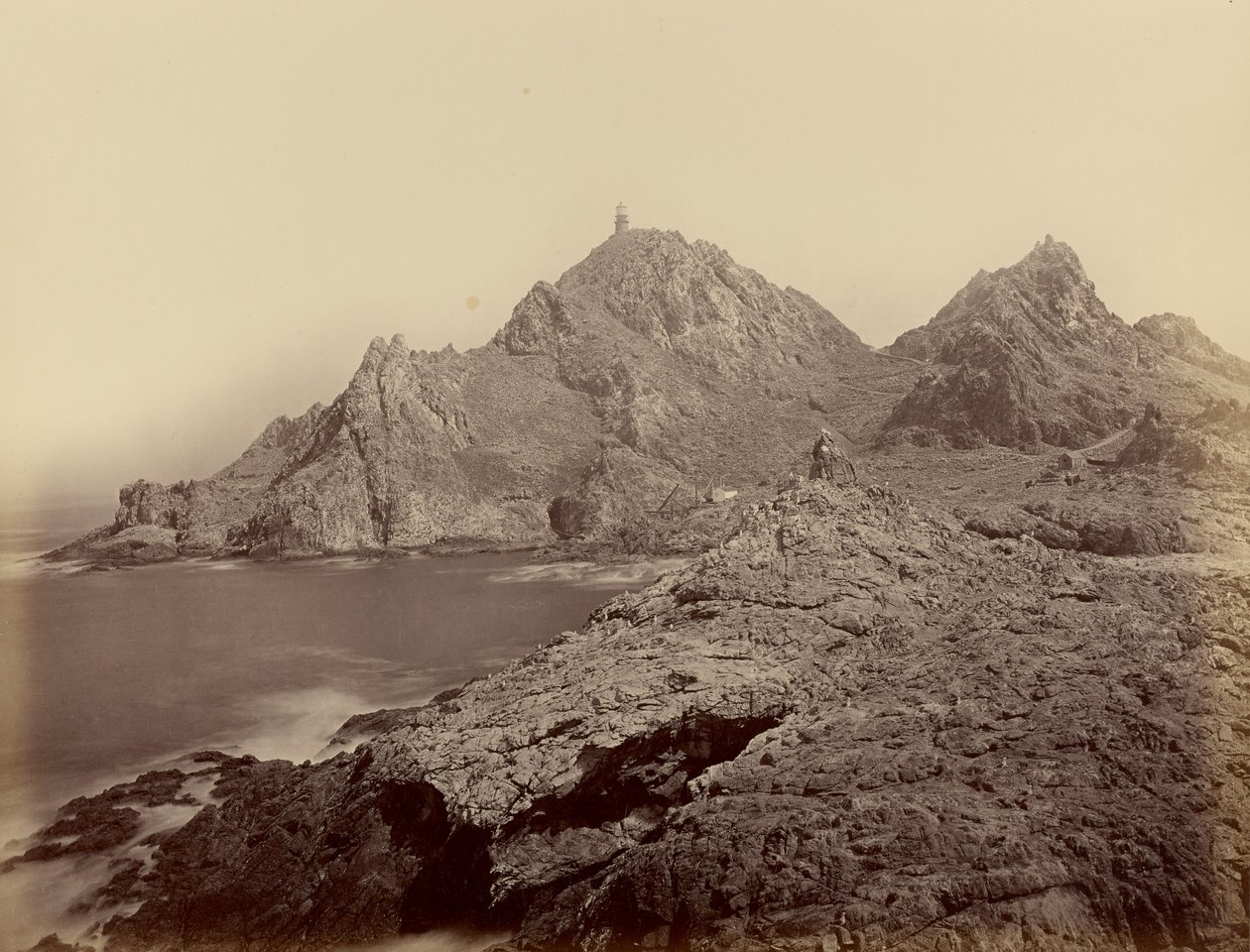 [Vista desde las islas Sugar Loaf, Farallones] de Carleton Watkins