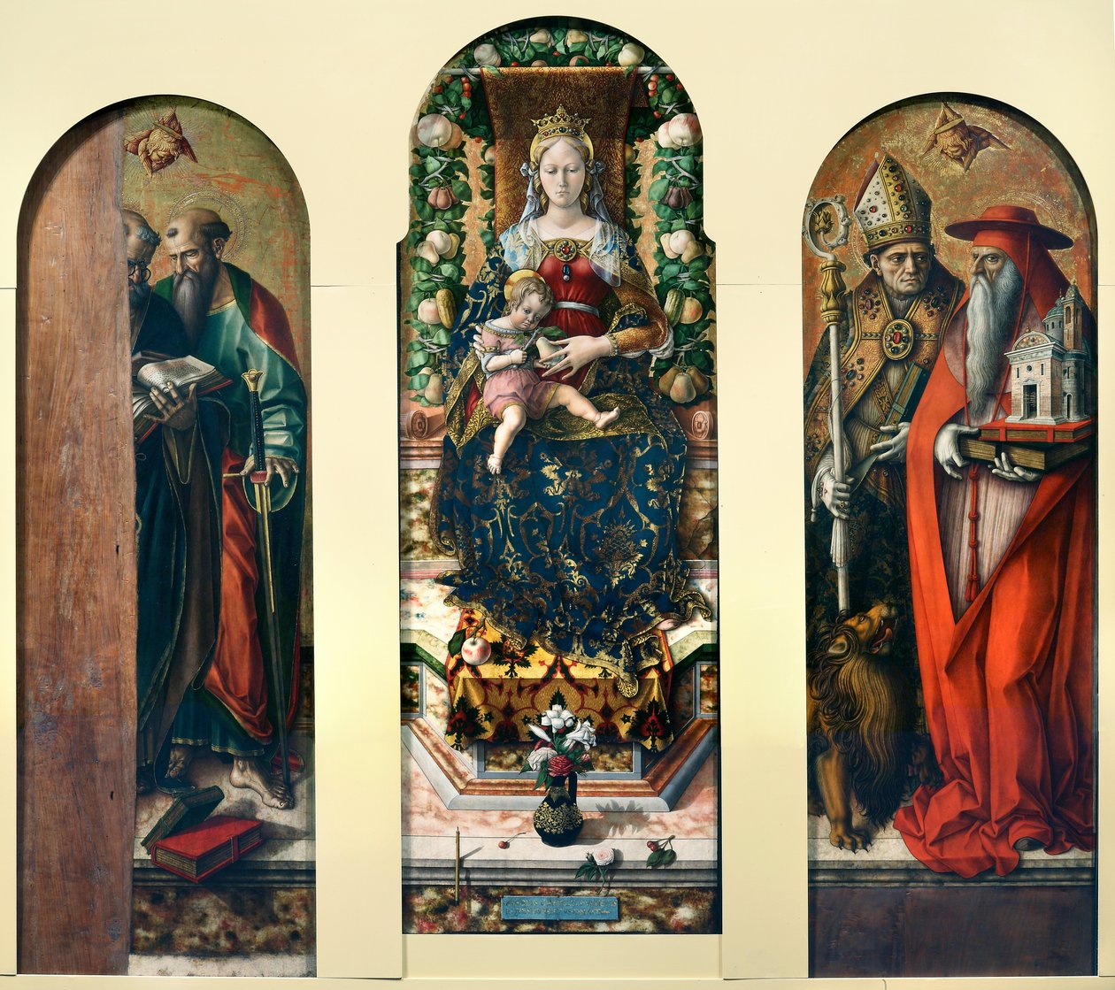 Madonna y el Niño y los Santos Pedro y Pablo, Ansovino y Jerónimo de Carlo Crivelli