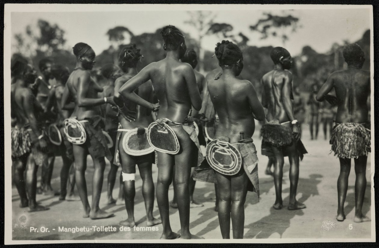 Mangbetu, toilette des femmes, de Casimir Zagourski de Casimir Zagourski