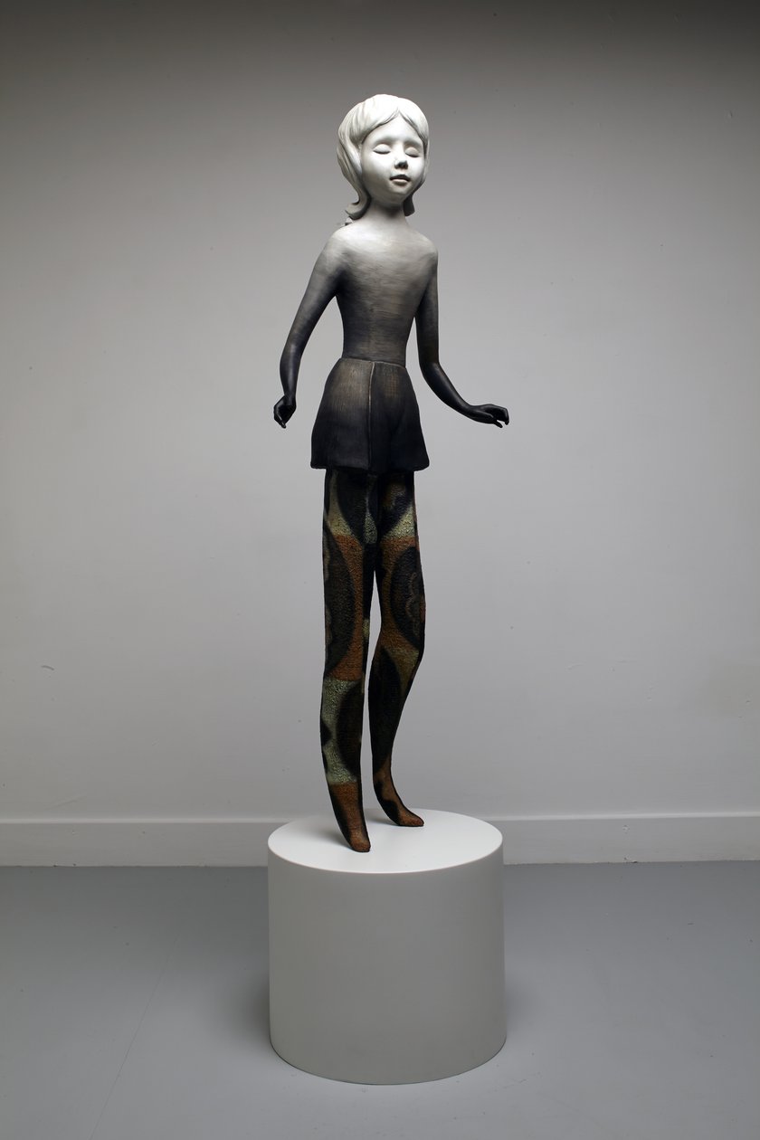 Twinkle, 2014 (óleo sobre bronce con base de bronce pintado) de Cathie Pilkington