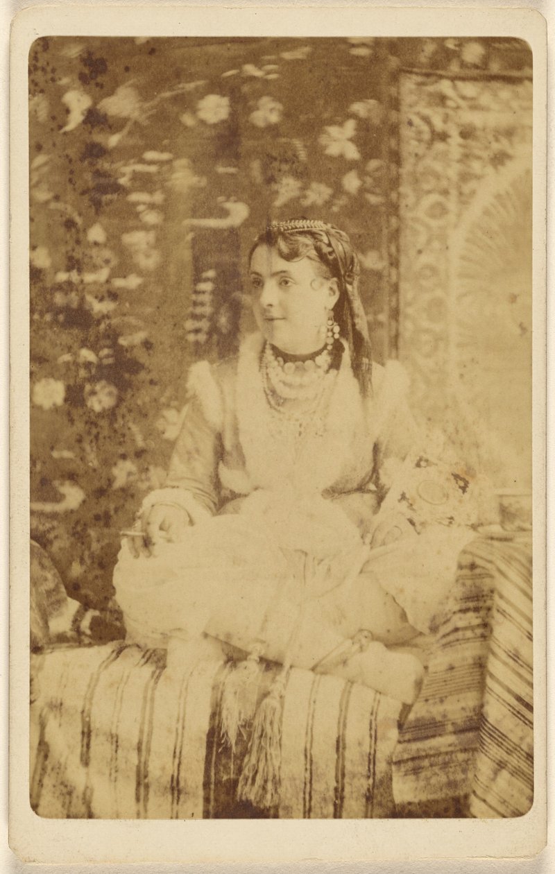 Belleza circasiana. de Centennial Photographic Co.