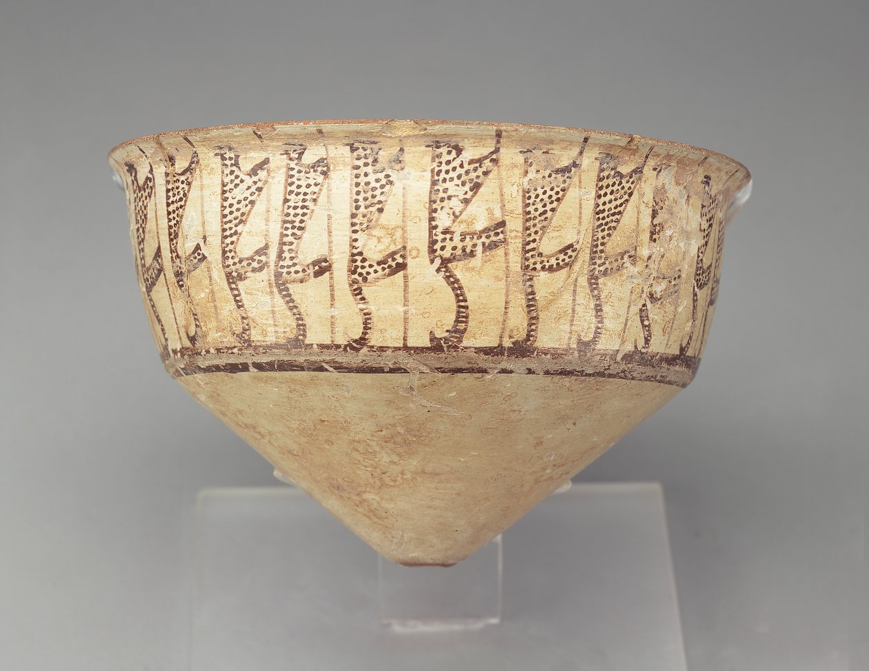 Cuenco cónico con diseño de leopardo de Chalcolithic