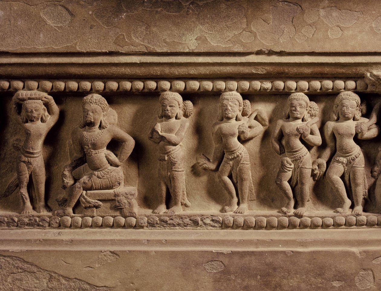 (detalle) del pedestal Tra Kieu de Cham School