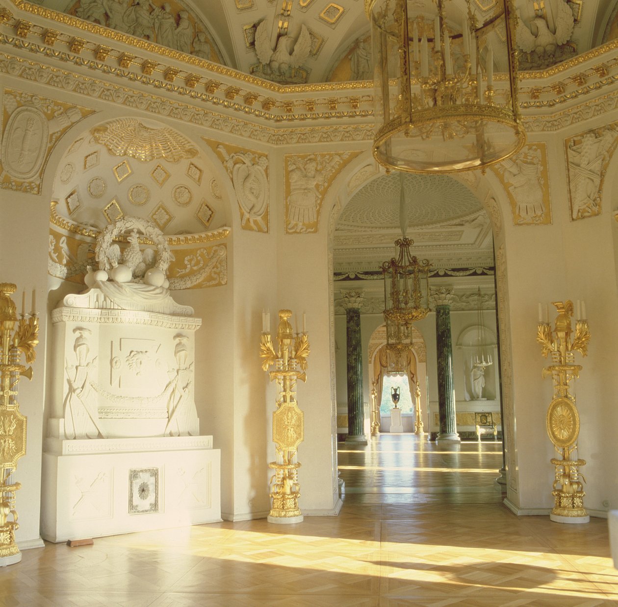 El Salón de la Guerra de Charles Cameron
