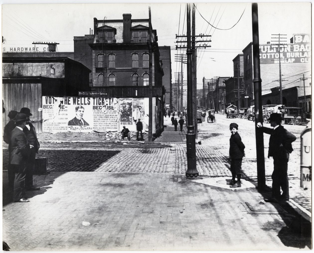 Esquina noroeste de la Calle 7 y la Calle Cerre de Charles Clement Holt