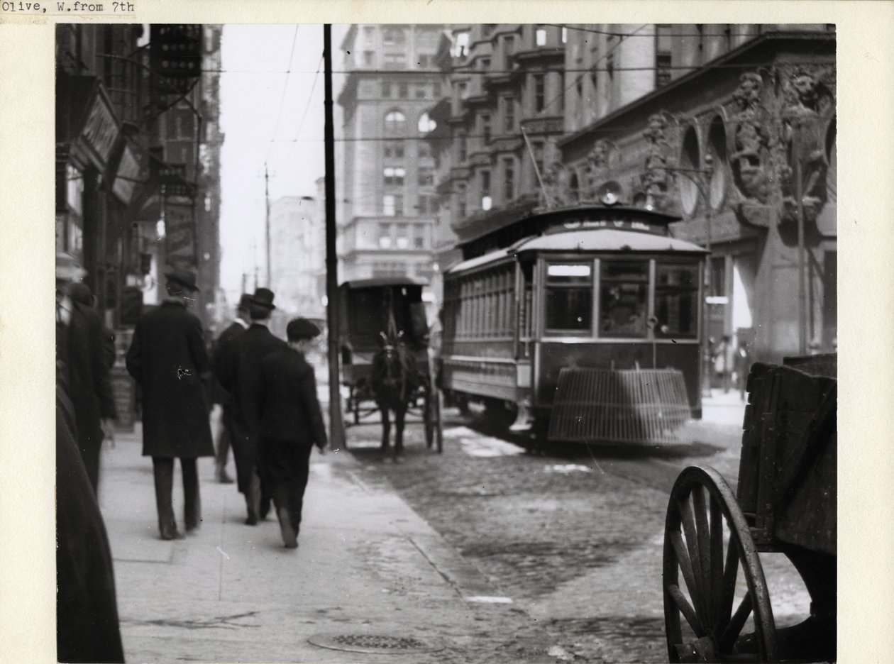 Calle Olive mirando al oeste desde la 6th Street de Charles Clement Holt