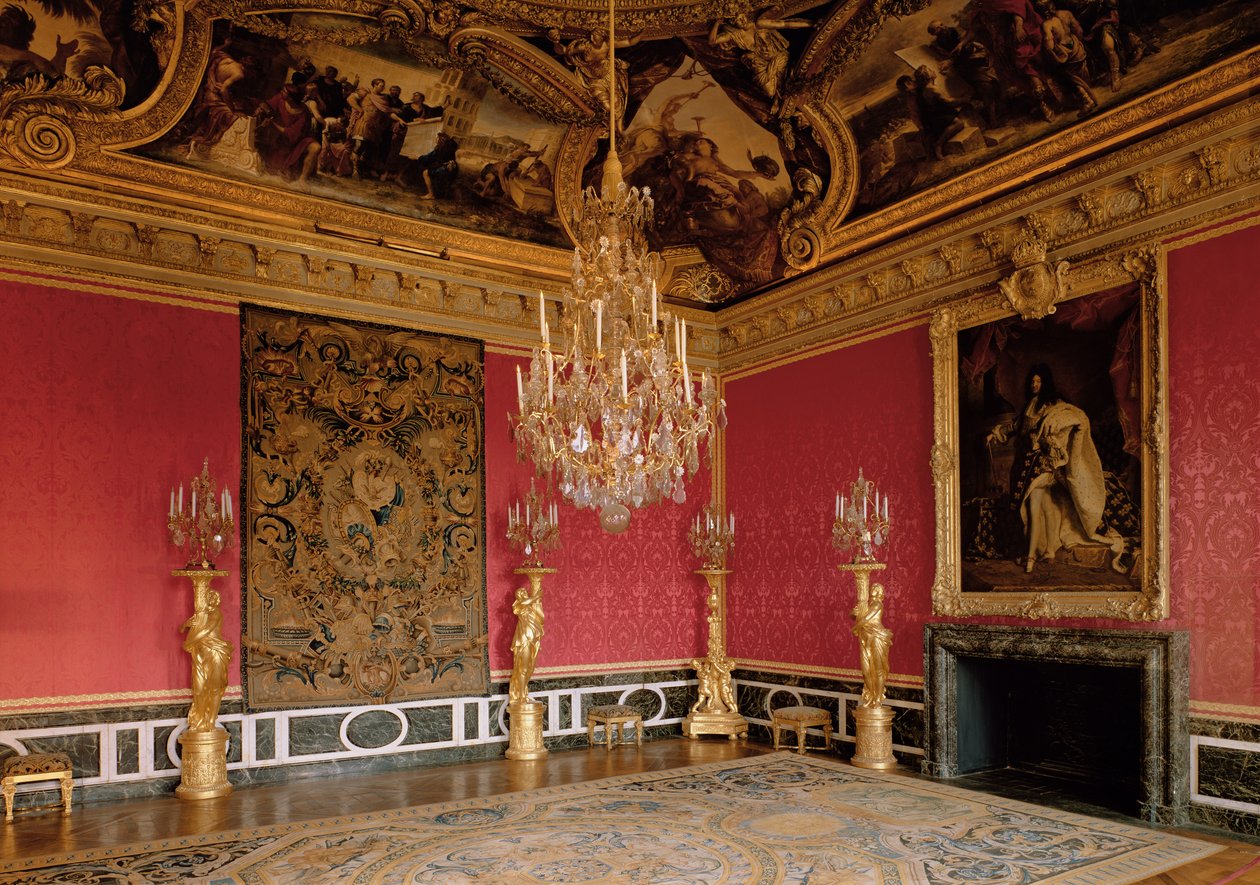 El Salón de Apolo con tapices hechos por la fábrica de Savonnerie de Charles Le Brun