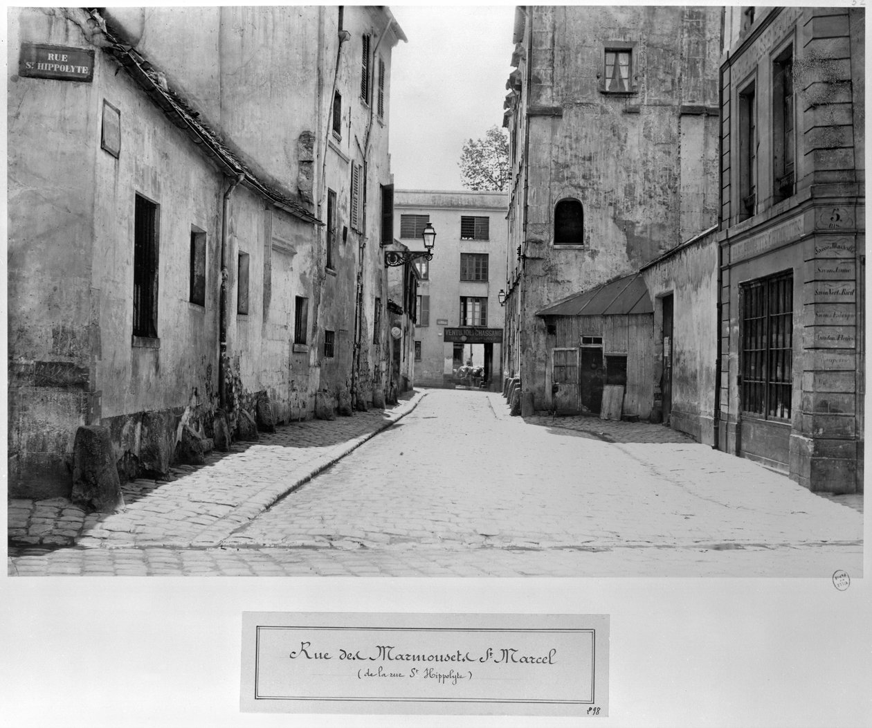 Rue des Marmousets Saint-Marcel, desde rue Saint-Hippolyte, París, 1858-78 de Charles Marville