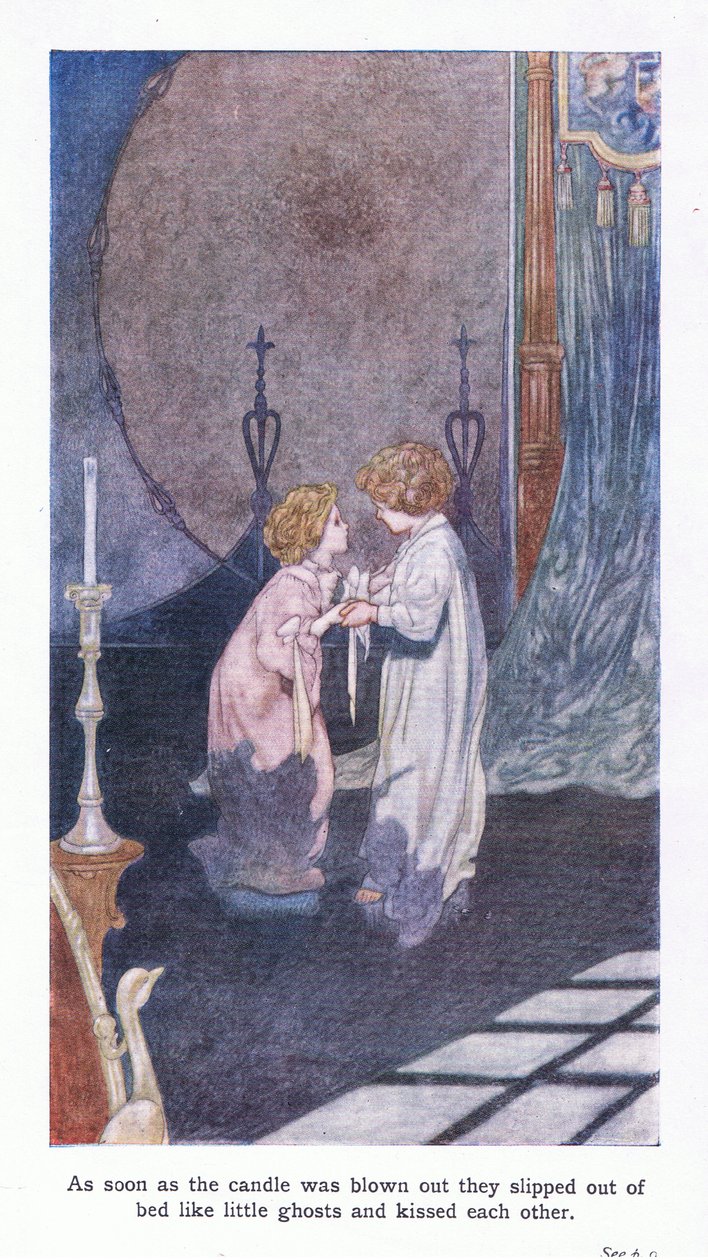Tan pronto como se apagó la vela, se deslizaron fuera de la cama, como pequeños fantasmas y se besaron de Sir John Charles Robinson