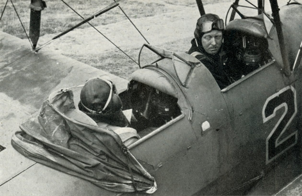 Piloto de la RAF aprendiendo a volar durante la Segunda Guerra Mundial, 1941 de Charles Brown