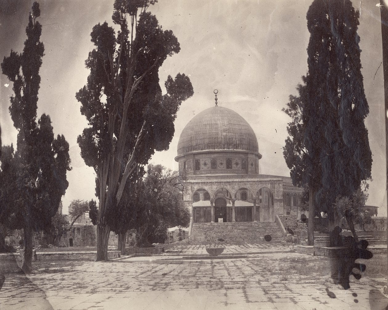 La Cúpula de la Roca en el Haram al Sharif en Jerusalén, desde el sur, 1870 de Charles F. Tyrwhitt Drake