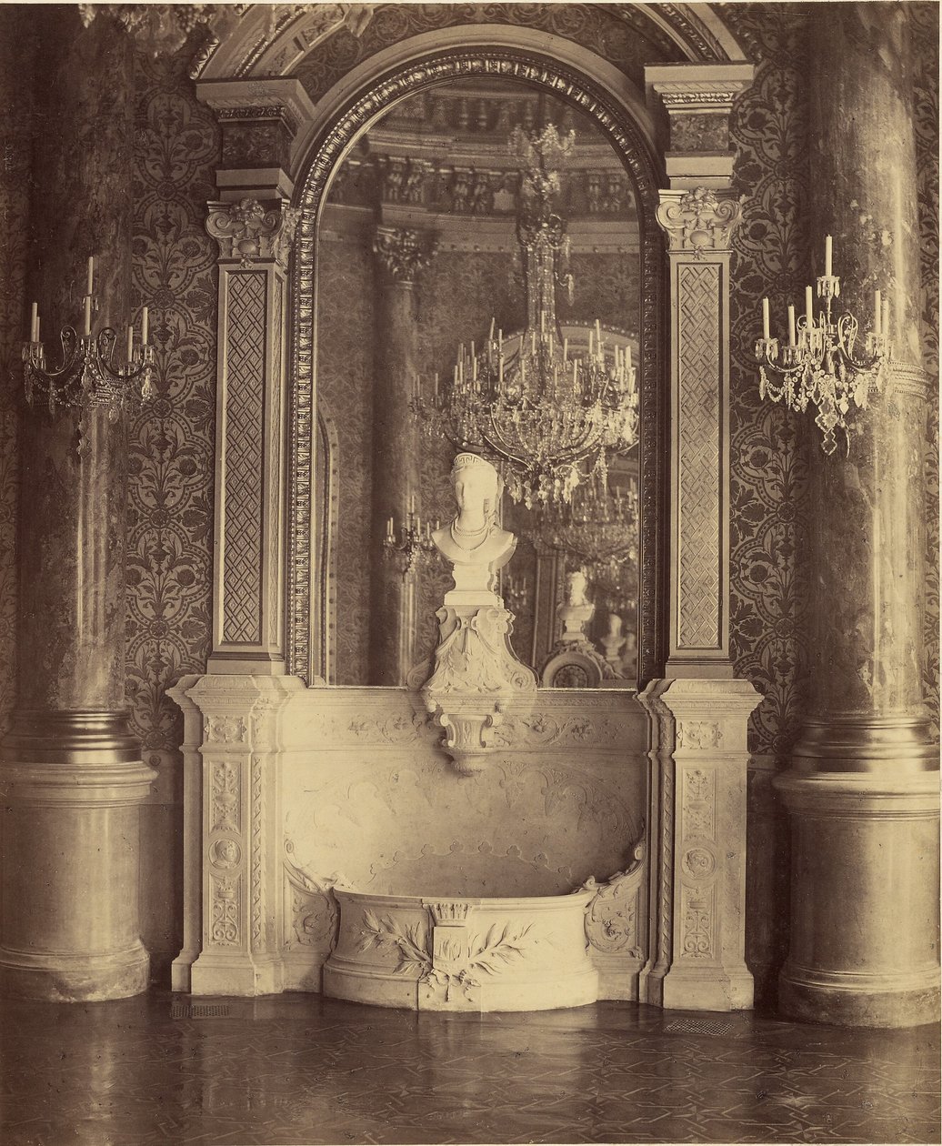 [Interior de un palacio, probablemente el Hotel de Ville, París] de Charles Marville