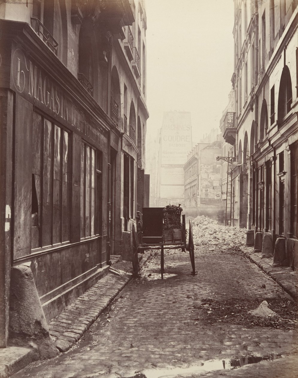 Rue Estienne, de la rue Boucher, 1862-65 de Charles Marville