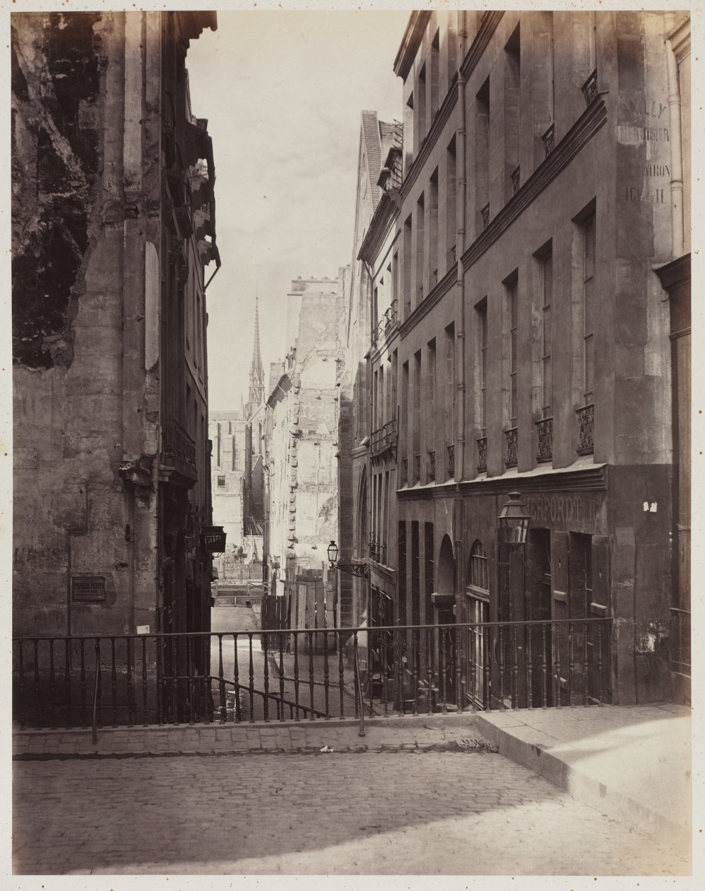 Rue Jean-de-Beauvais. Vista desde la Rue des Écoles hacia el Boulevard Saint-Germain, en obras de Charles Marville