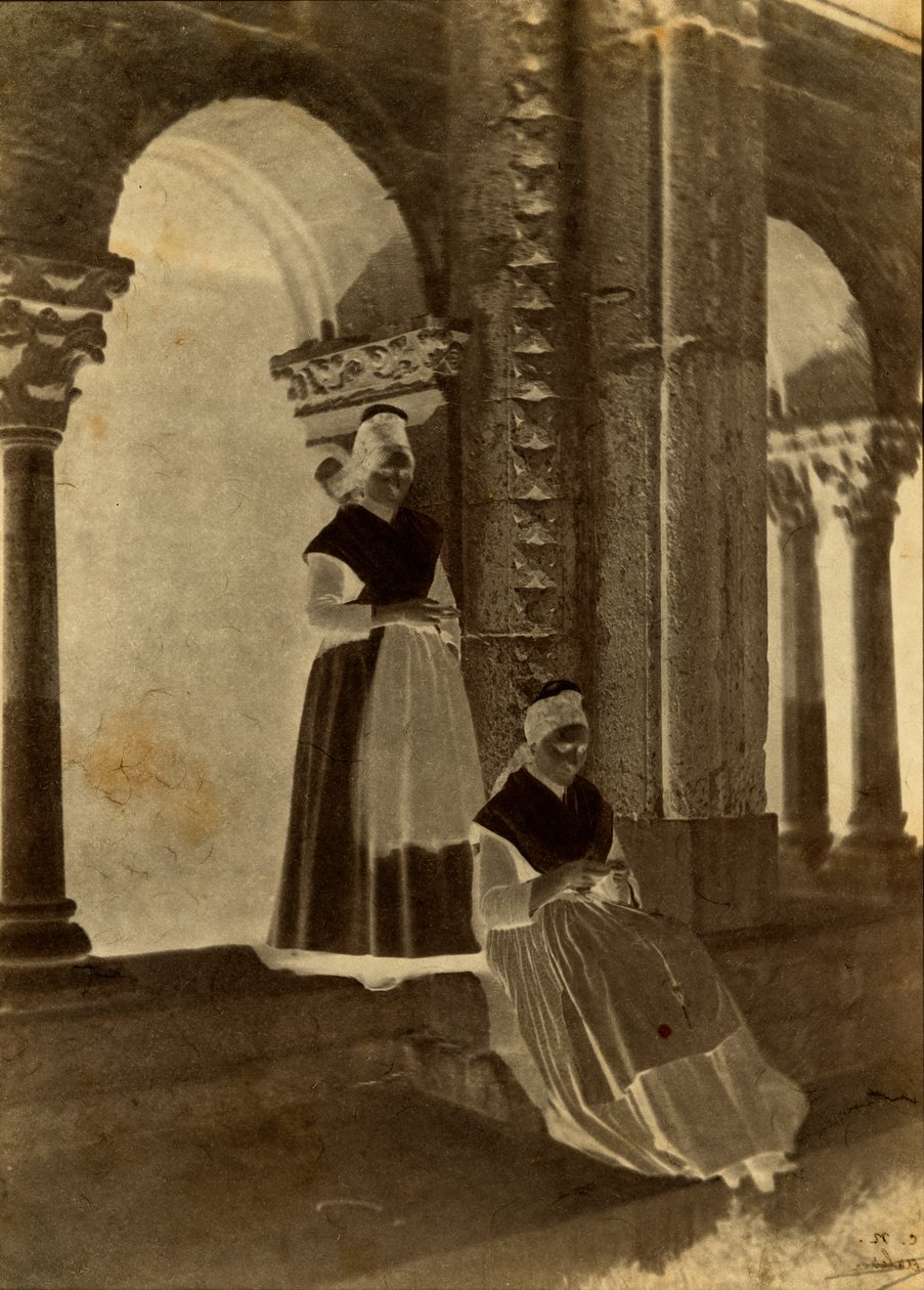 Las arlesianas en el claustro de Saint-Trophime, «Arles» de Charles Nègre