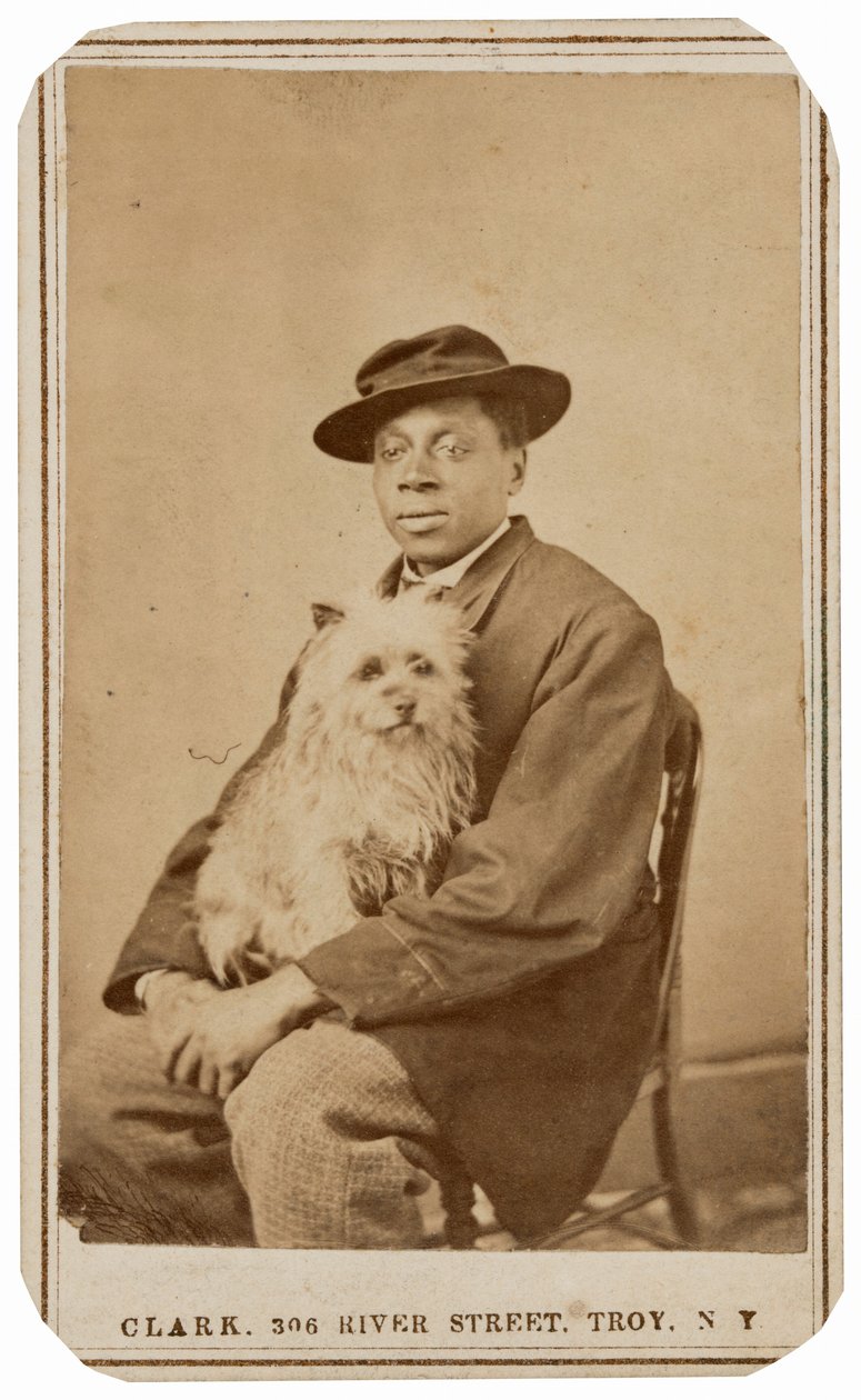 Retrato de hombre y perro,c. 1860 (foto) de Charles R. Clark