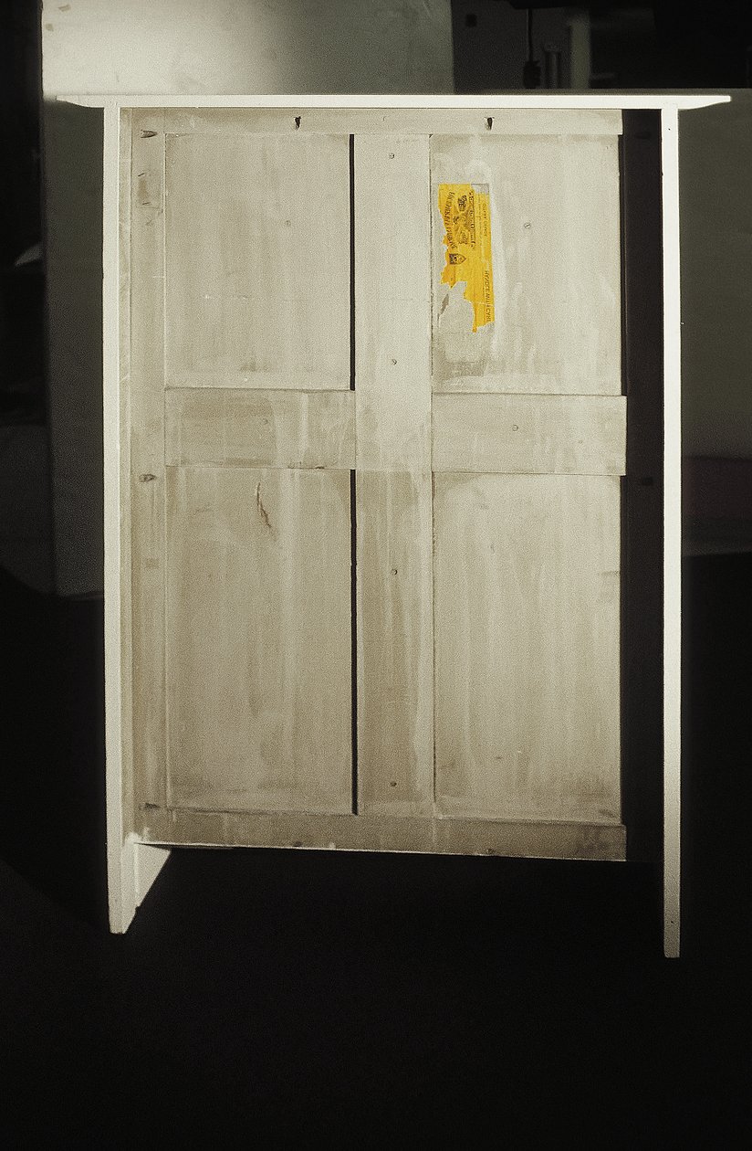 Gabinete blanco diseñado para la Sra. Rowat, 1902 de Charles Rennie Mackintosh