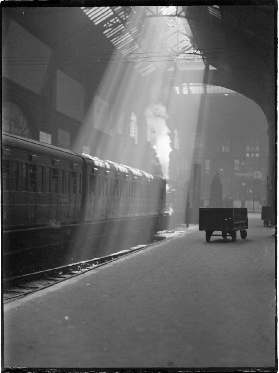 Estación de Liverpool Street, Liverpool Street, Ciudad de Londres, Autoridad del Gran Londres, c. 1932 de Charles William Prickett