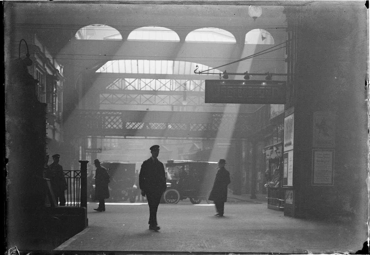 Estación de Liverpool Street, Liverpool Street, Ciudad de Londres, Autoridad del Gran Londres, c1932 de Charles William Prickett