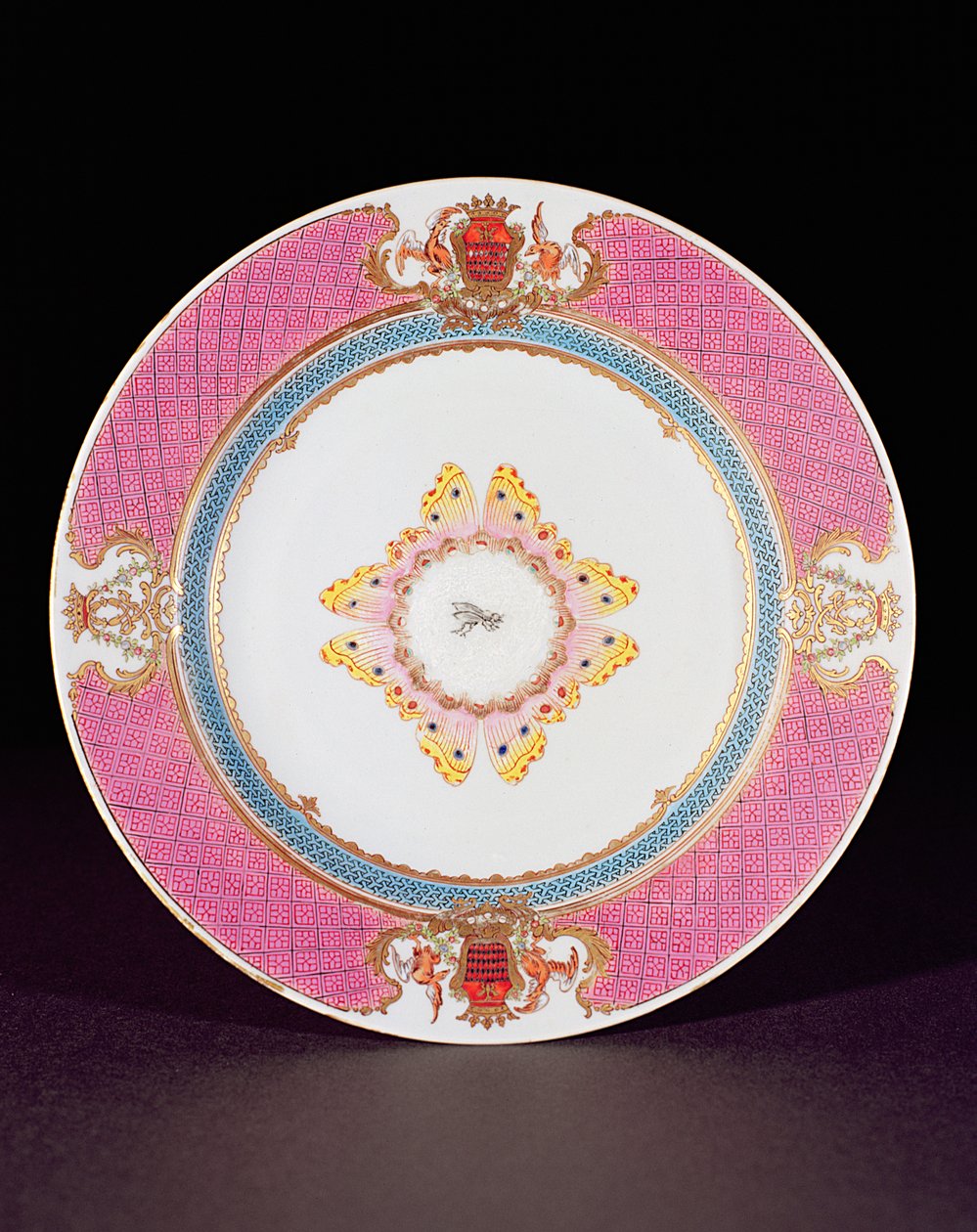 Plato de cena pintado en esmaltes Famille Rose con los brazos de los Grimaldi di Castro, periodo Yongzheng (1723-35) c.1735 de Chinese School