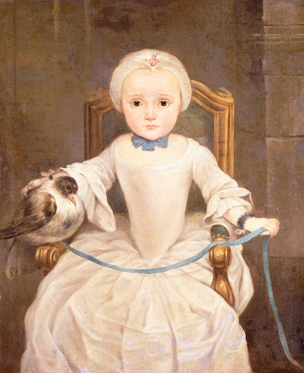 Una niña sentada, tres cuartos de longitud, con un vestido de marfil y un gorro con una paloma de Christian Lindner