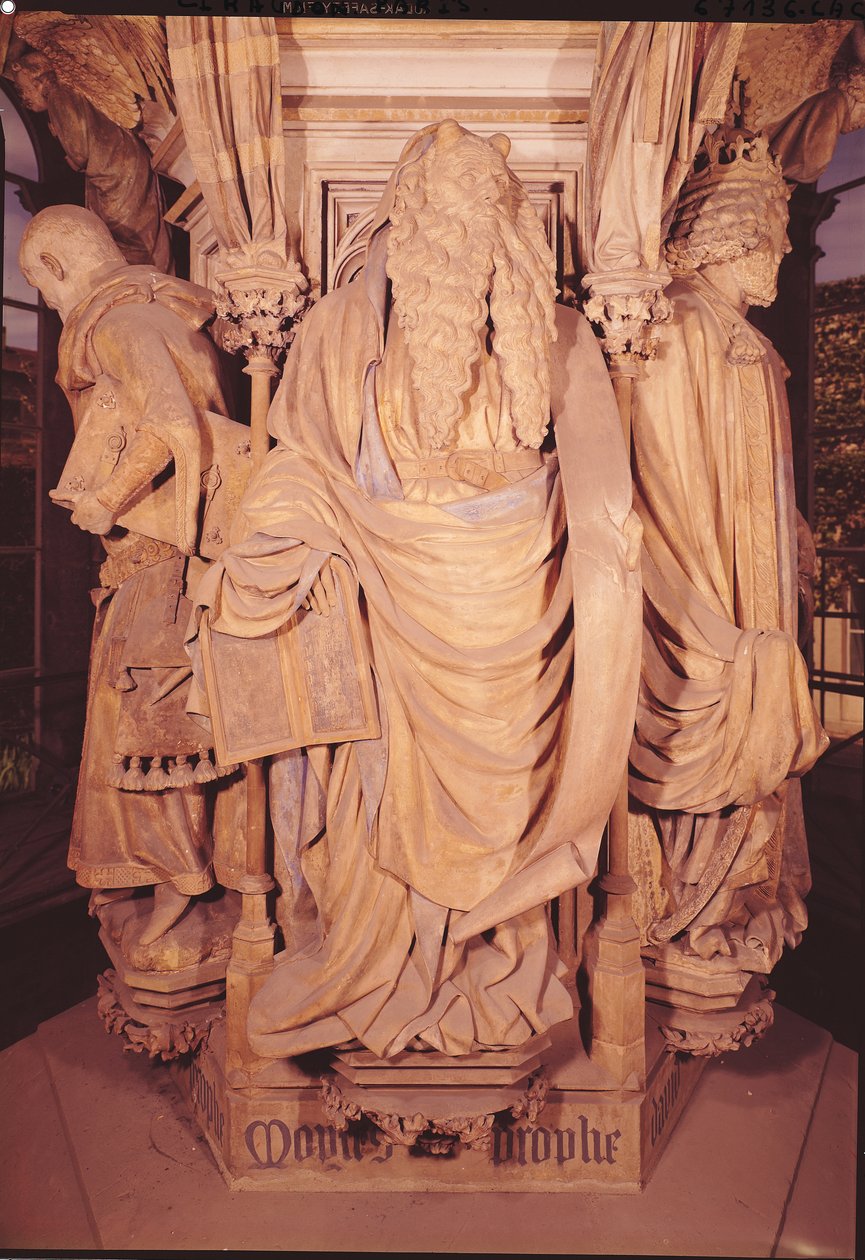 Moisés (detalle) del pedestal hexagonal del Pozo de Moisés, 1395-1404 de Claus and Malouel, Jean Sluter