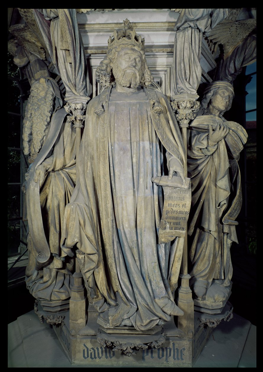 Rey David, Moisés (izquierda) y Jeremías (derecha), detalle del pedestal hexagonal del Pozo de Moisés, 1395-1404 de Claus and Malouel, Jean Sluter