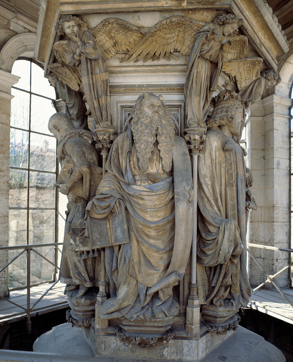 La base del Pozo de Moisés muestra a los profetas que predijeron la venida de Cristo (escultura) de Claus Sluter