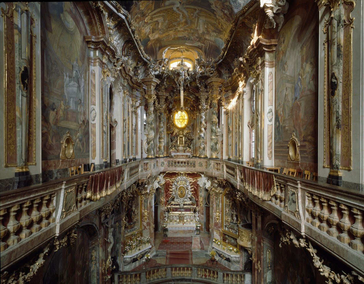 Vista interior de la iglesia de San Juan Nepomuceno de Cosmas Damian Asam