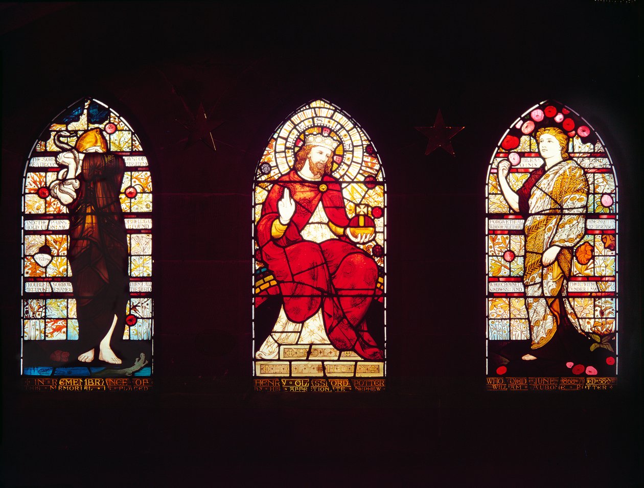 Salmo 116, Cristo en Gloria, Salmo 103, Iglesia de San Nicolás, Cramlington (vidriera), 1872 de Daniel Cottier