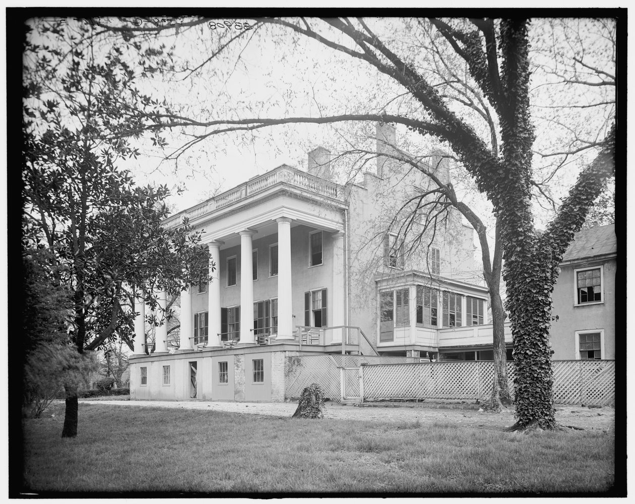 Mansión de Elizabeth Van Lew, Richmond, VA, antes de 1911 (foto en blanco y negro) de Detroit Publishing Co.
