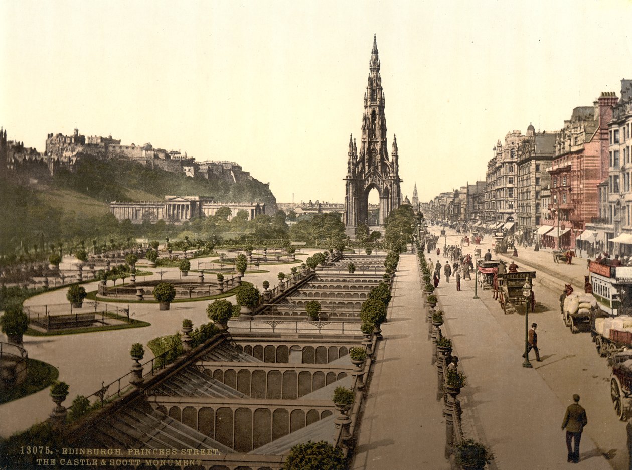 Calle Princes, el castillo y el Monumento a Scott, Edimburgo, c.1890-1900 de Detroit Publishing Co.