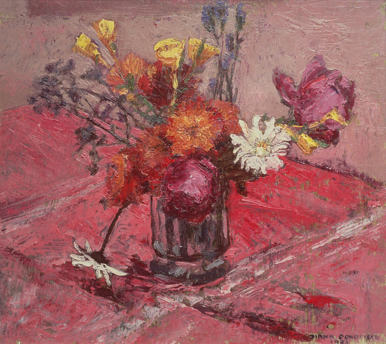 Naturaleza Muerta con Jarrón de Flores, 1983 de Diana Schofield