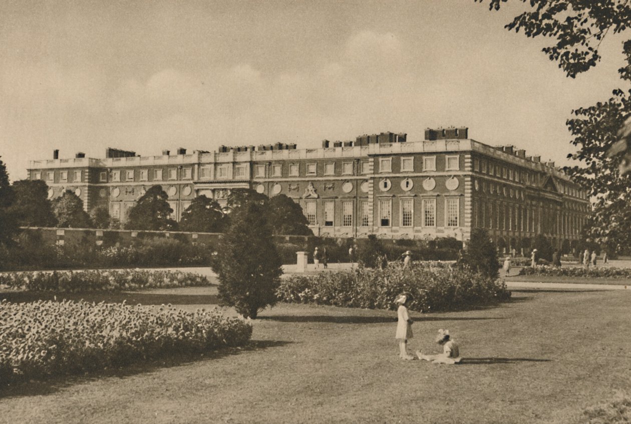 Ala Este de Hampton Court Añadida por Wren en el Sitio del Trabajo del Cardenal, c1935 de Donald McLeish