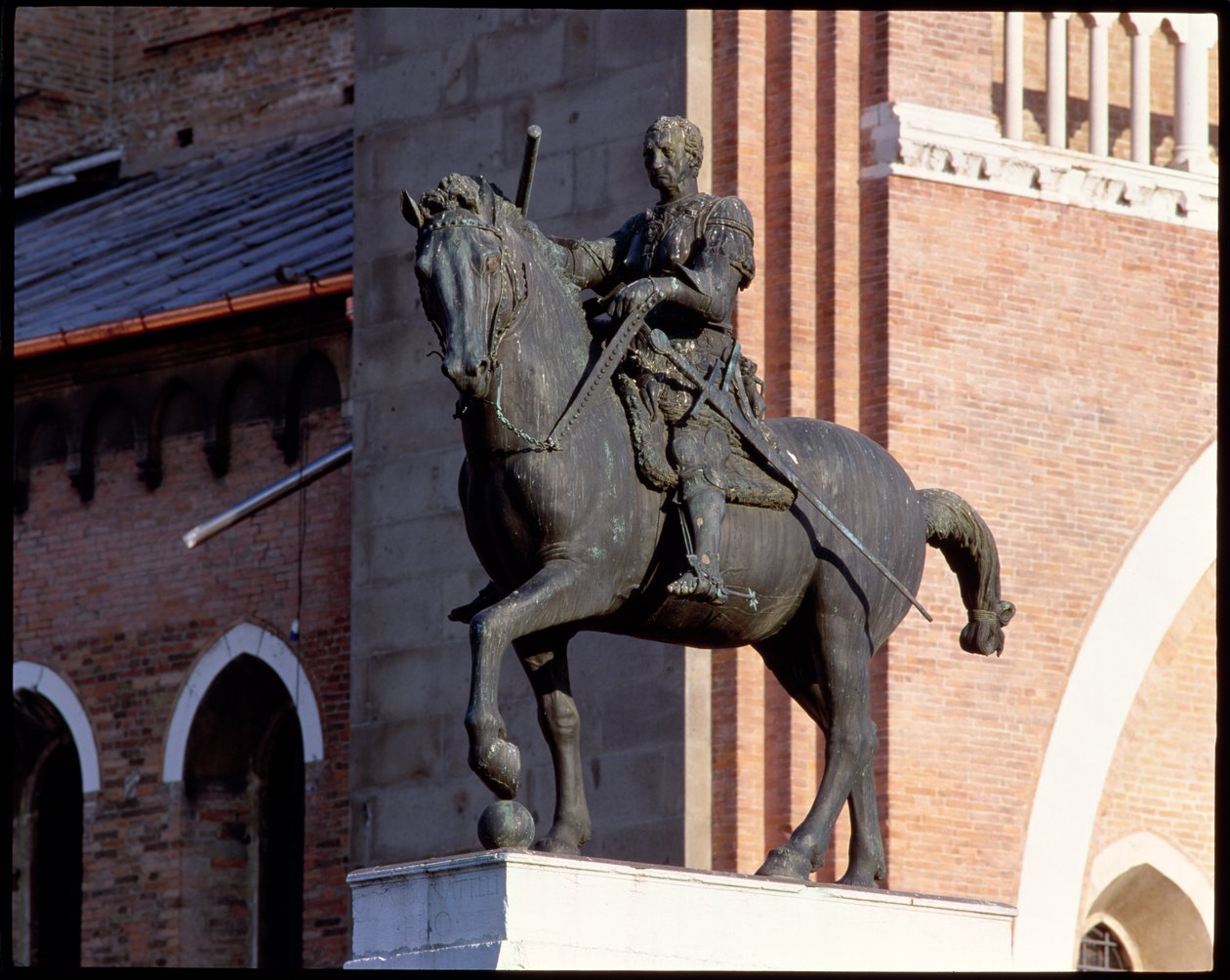 Retrato ecuestre de Gattamelata, 1453 (bronce) de Donatello