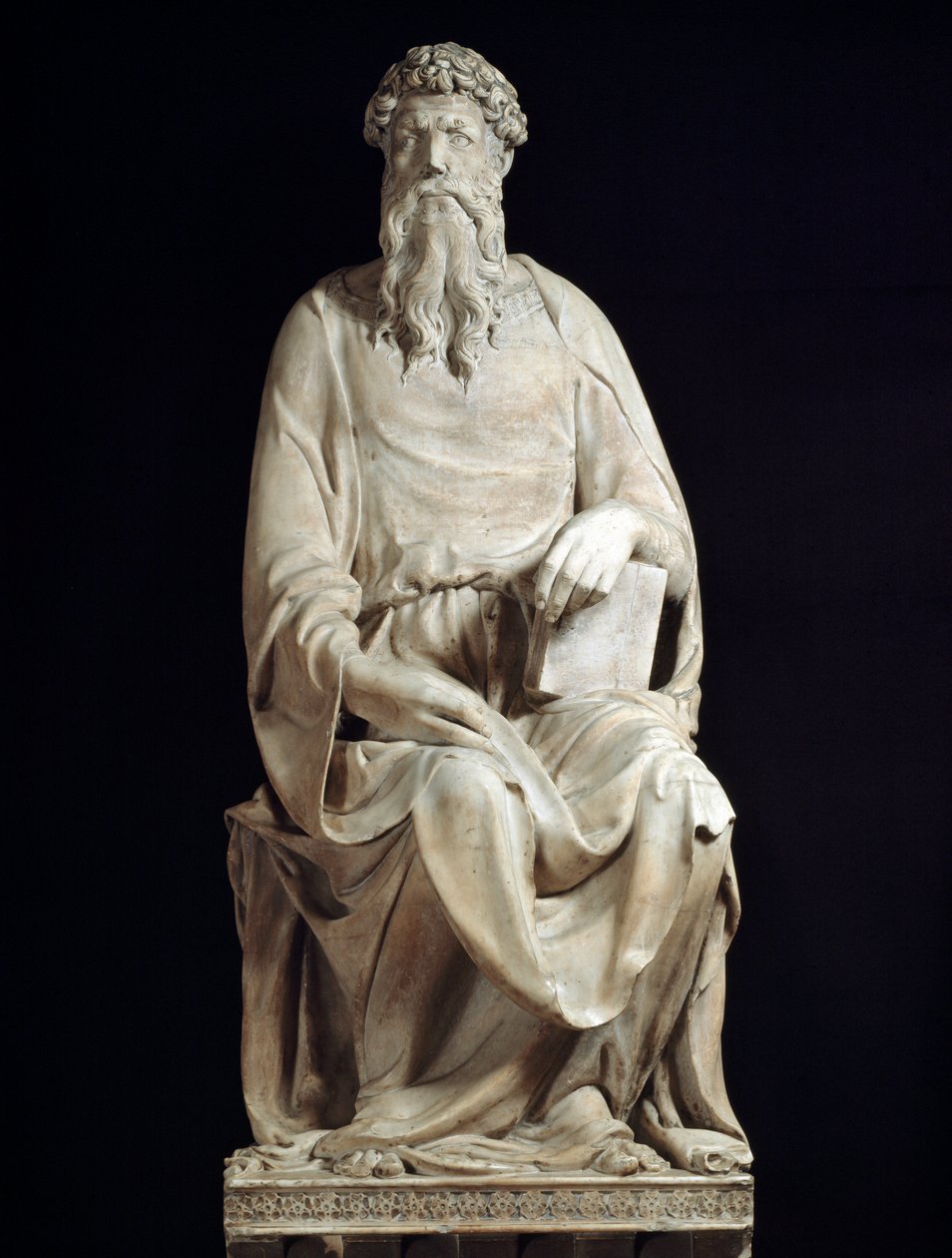 San Juan Evangelista. Escultura de mármol de Donatello