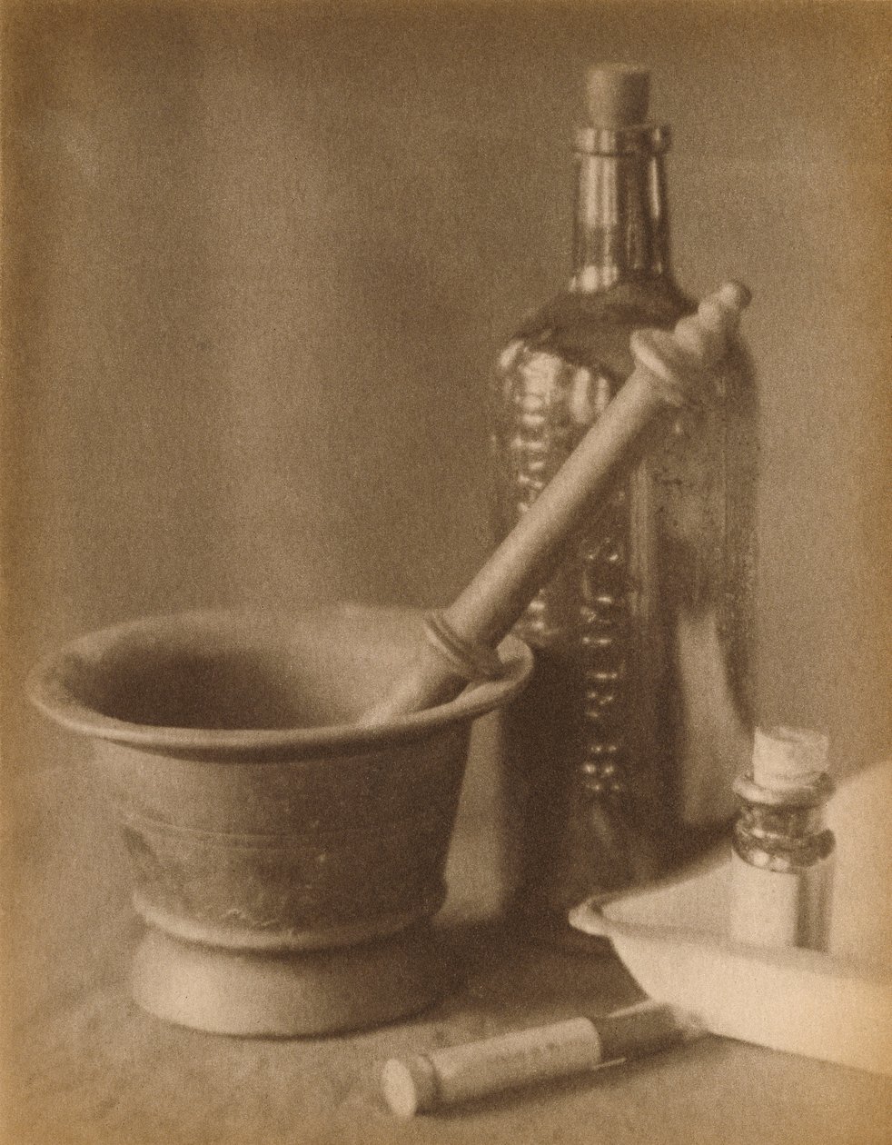 Naturaleza muerta en cuarto oscuro por Doris Ulmann de Doris Ulmann