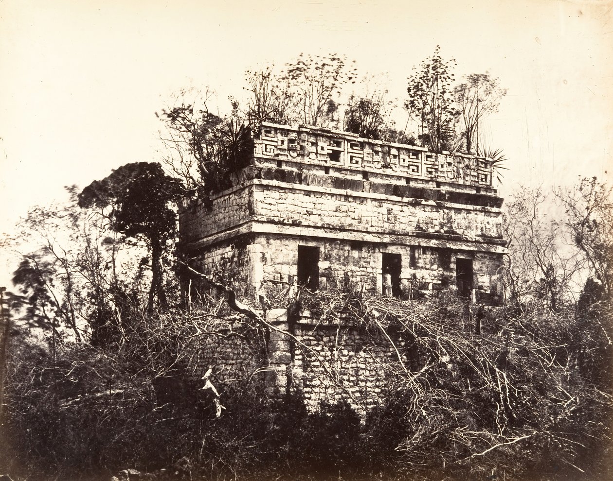 La prisión, en Chichen-Itza de Désiré Charnay